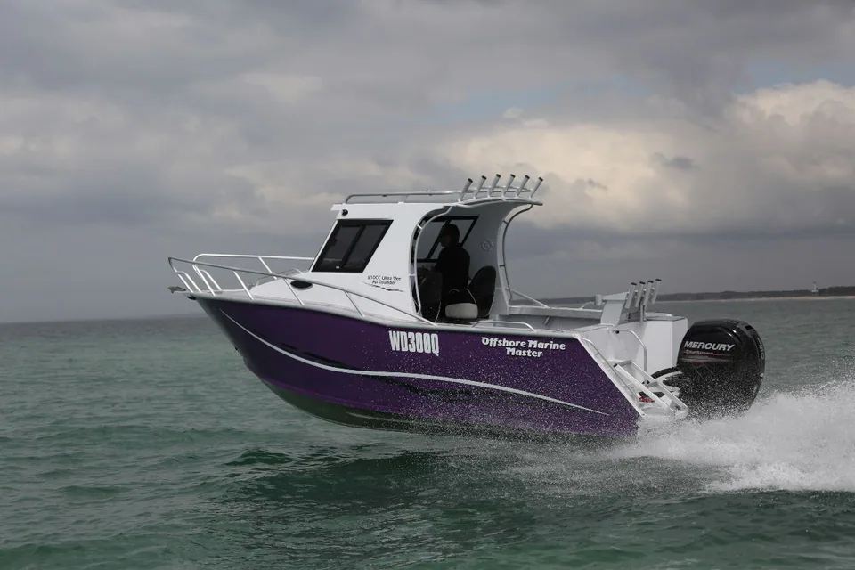 610CC · Hard Top Boats