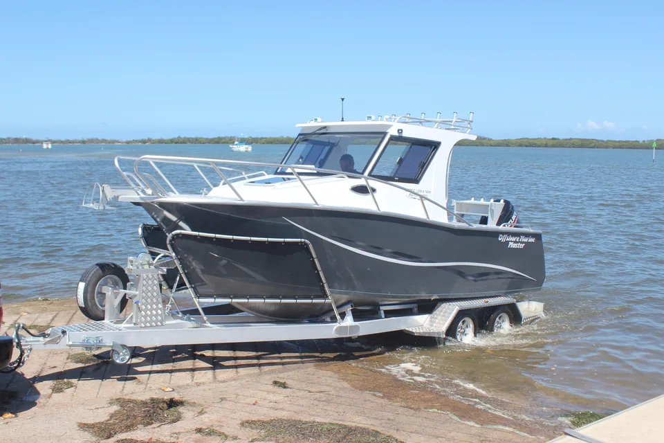 710CC · Hard Top Boats