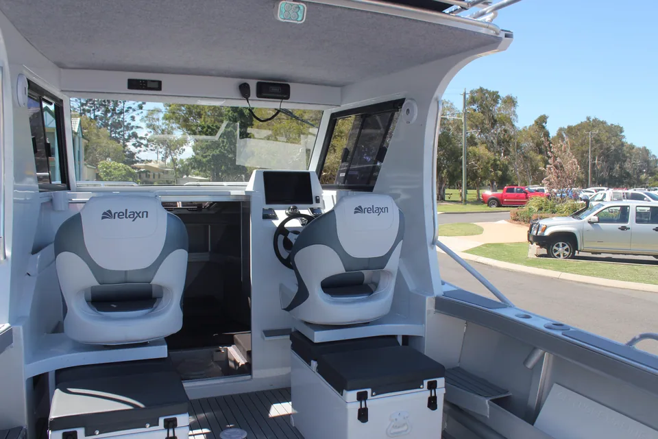 710CC · Hard Top Boats